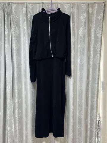 emmi 블랙 셋업 ONE SIZE