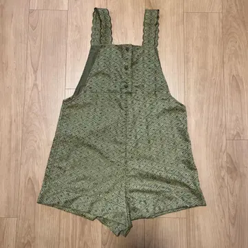 PASTEL DESIGNS 올리브 그린 숏 오버롤