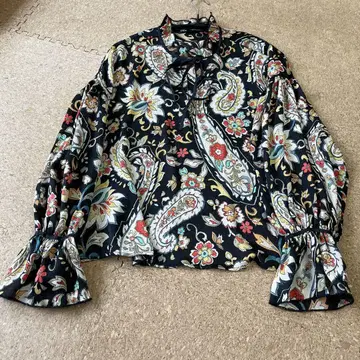 ZARA 시어 블라우스 M 페이즐리 무늬 꽃무늬