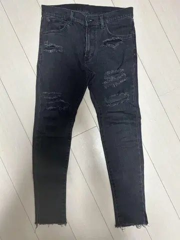 데미지 가공 스키니 데님 리메이크