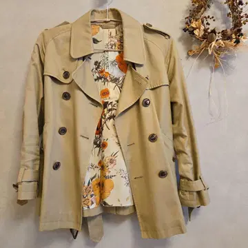 베이지 트렌치코트 플라워 프린트 BeautifulPeople