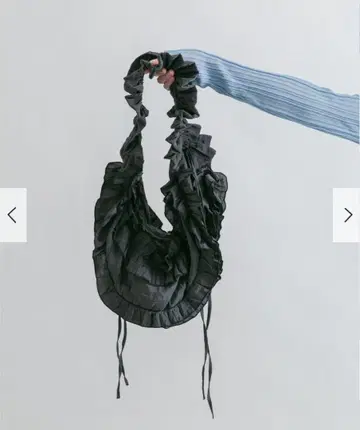 KBF 프릴 개더 BAG charcoal