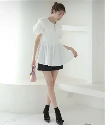 meraki 메라키 플라워 프릴 옷깃 반팔 블라우스 페플럼