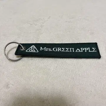 Mrs. GREEN APPLE 키링