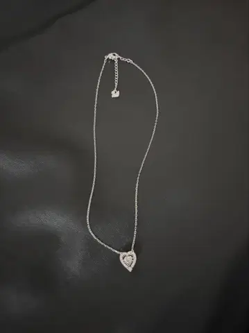 SWAROVSKI 하트 목걸이