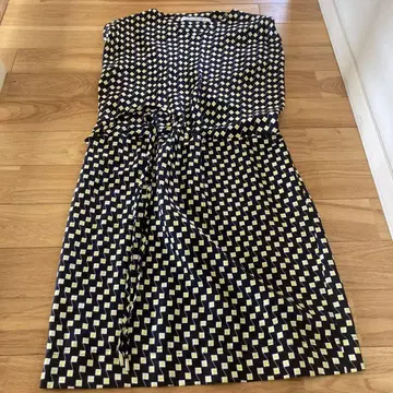 Diane von Furstenberg 실크 드레스 사이즈 0