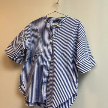 MACKINTOSH 파란색과 흰색 스트라이프 셔츠