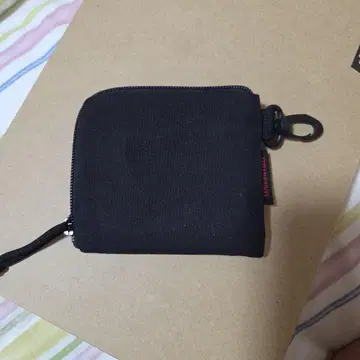 브리핑 코인 케이스