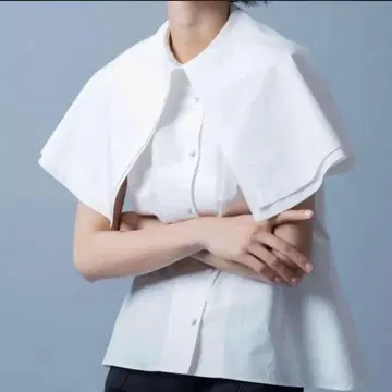 완판템 Cygne / 시뉴 Niiina 케이프 블라우스
