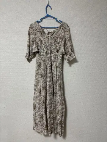 꽃무늬 플레어 슬리브 미디 드레스 M 코코딜