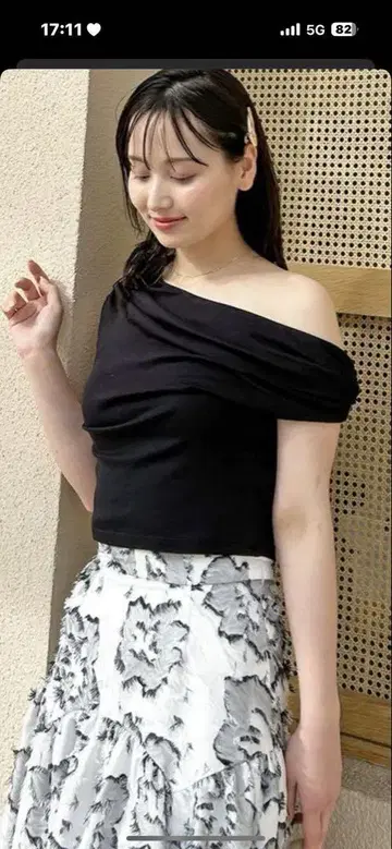snidel 루즈넥 컷 풀오버 블랙