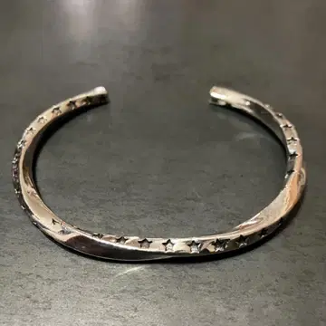 SILVER925 TWIST STAR BRACELET / 실버 / 뱅글