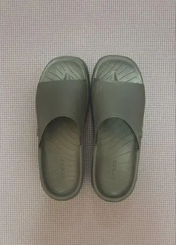 CROCS 샌들 FRFAKS STORE 사이즈 W 7