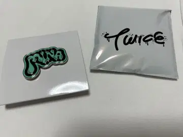 TWICE MINA 핀 배지