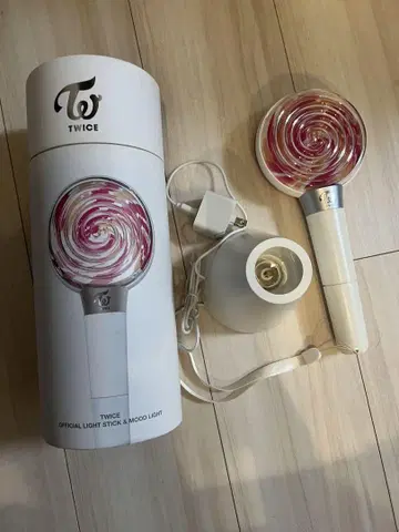 [ TWICE ] 초대 응원봉 캔디봉