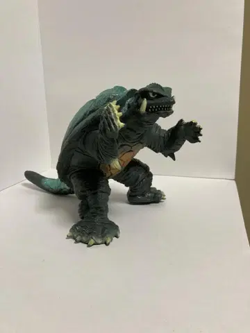 가메라 1996 피규어 약 20cm