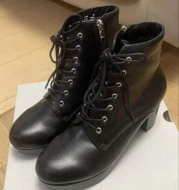 블랙 레이스업 부츠 사이드 지퍼 23.5