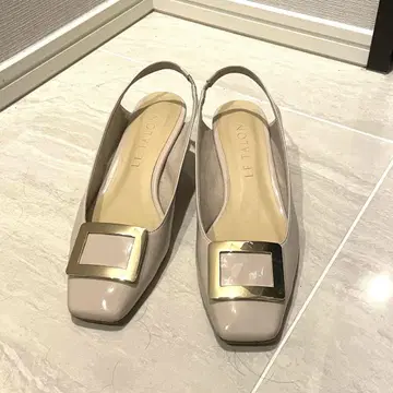 르 탈론 스트랩 펌프스 버클 4cm 핑크 베이지 골드