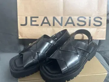 JEANASIS 앤티크 인조 가죽 샌들 블랙 L