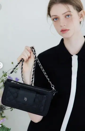 Riu Quilting phone bag 블랙