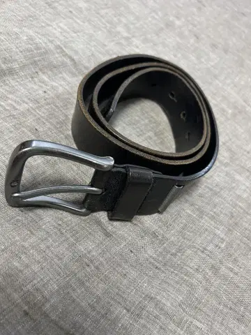 FOSSIL 블랙 가죽 벨트