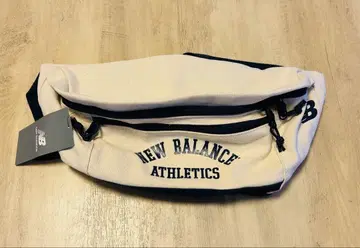 New Balance 바디백 아이보리/네이비