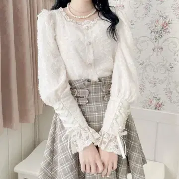ROJITA 스퀘어넥 페더 블라우스 아이보리