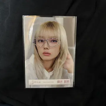 사쿠라자카46 브로마이드 후지요시 카린