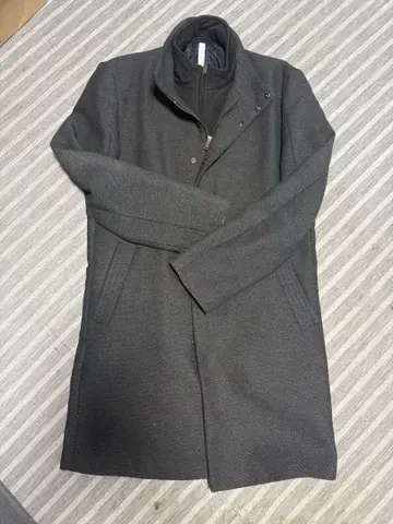ZARA MAN 다크 그레이 코트