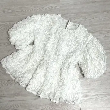 bebeod 플라워 motif 볼륨 tops