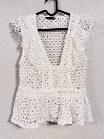 ZARA 컷워크 자수 탑 화이트 M