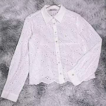 ZARA [ XS ] 긴팔 셔츠 블라우스 화이트 컷워크 레이스 자수