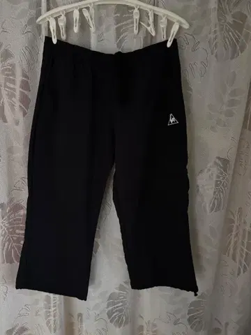 새상품급 le coq sportif 르꼬끄 카프리 팬츠 O 사이즈 네이비