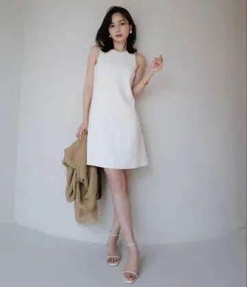 패널 컷 미니 원피스 S 사이즈 아
