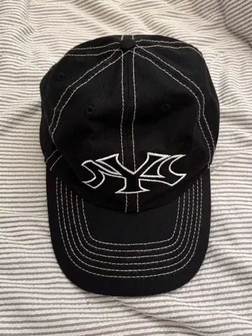 SKELEPHUNK YANKEES ADJUSTER CAP