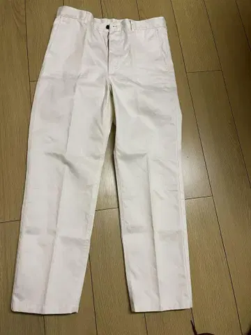 [ UNITED ARROWS ] 화이트 슬림 핏 팬츠