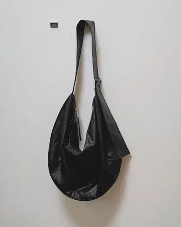 블랙 숄더백 투데이풀