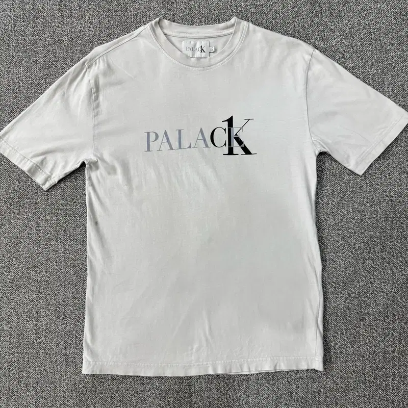 팔라스 x CK1 티셔츠
