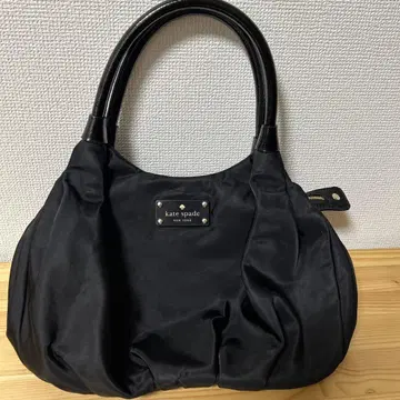 kate spade 블랙 나일론 숄더백