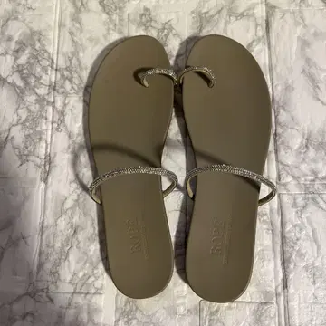 ROPE 크리스탈 샌들