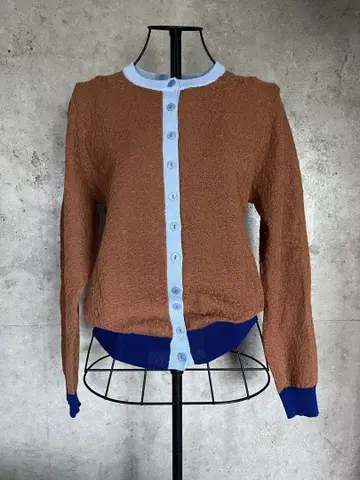 이번 시즌 완판템 ZARA 브라운 블루 긴팔 가디건