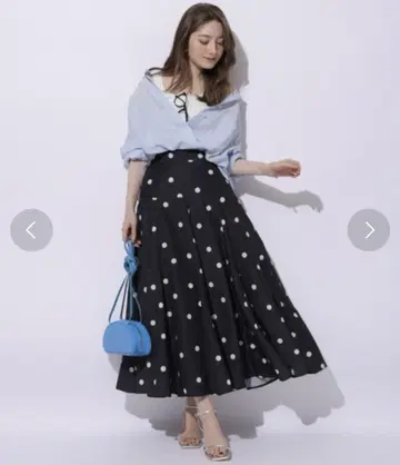마치 플레어 도트 스커트 아푸와이저 리셰
