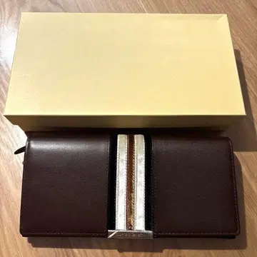 새상품 로베르타 장지갑