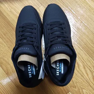 SKECHERS Uno-Stand On Air 블랙 52458-BBK