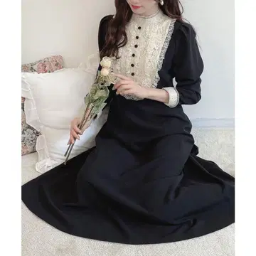 [새상품급] 앙아나더 앙제라스 클레릭 레이스 요크 절개 롱 원피스