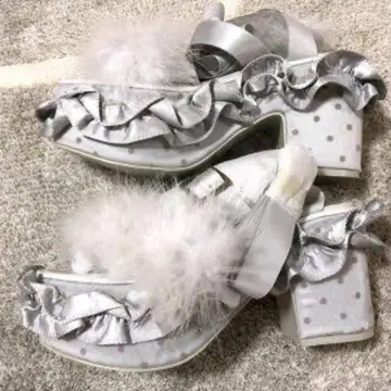swankiss EV milk sandal