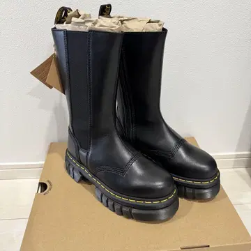 Dr. Martens 첼시 부츠 23cm