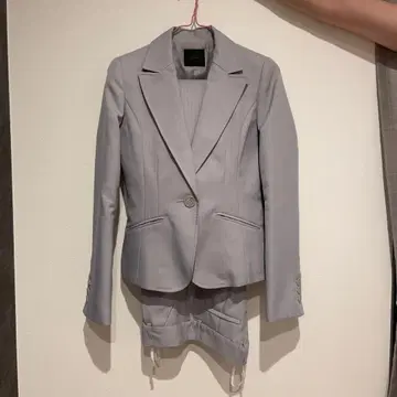 그레이 스트라이프 비즈니스 정장 세트