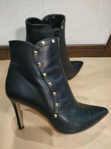 DIANA 스터드 블랙 부티 22.5cm 다이애나