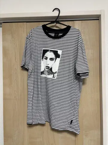 HUF 스트라이프 티셔츠 M